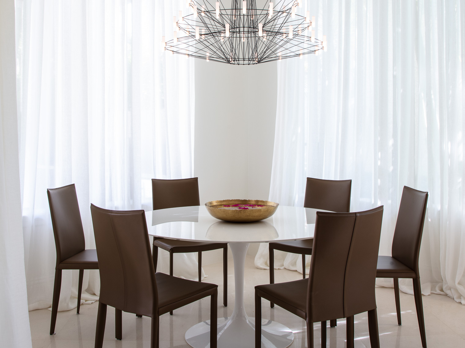 interior designer modern dining room